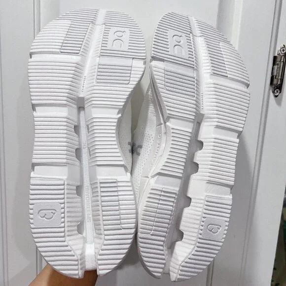 On Cloud Cloudnova Running Shoe Sneaker Undyed-White Mens Size US 8.5 - Picture 7 of 10